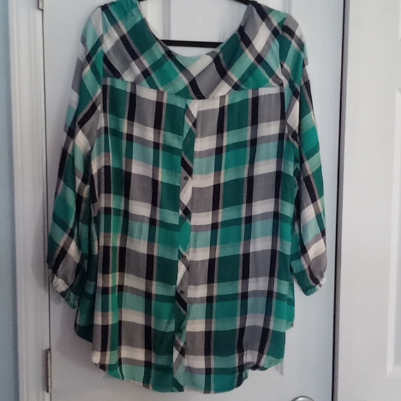 Cato Plaid Blouse in Green and Black - Picture 4 of 7